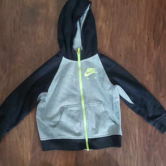 Boys youth XS Nike sweatshirt. - Picture 1 of 4